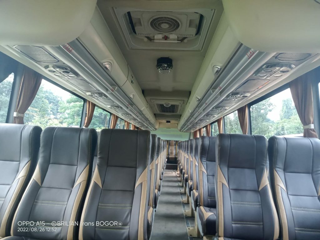 reclining-seat-bus-pariwisata