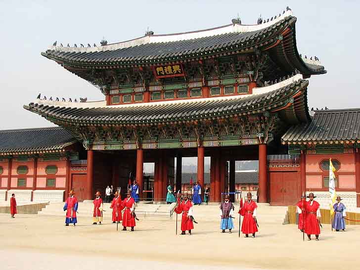 https://damarpilau.id/gyeongbok-palace-korea-selatan